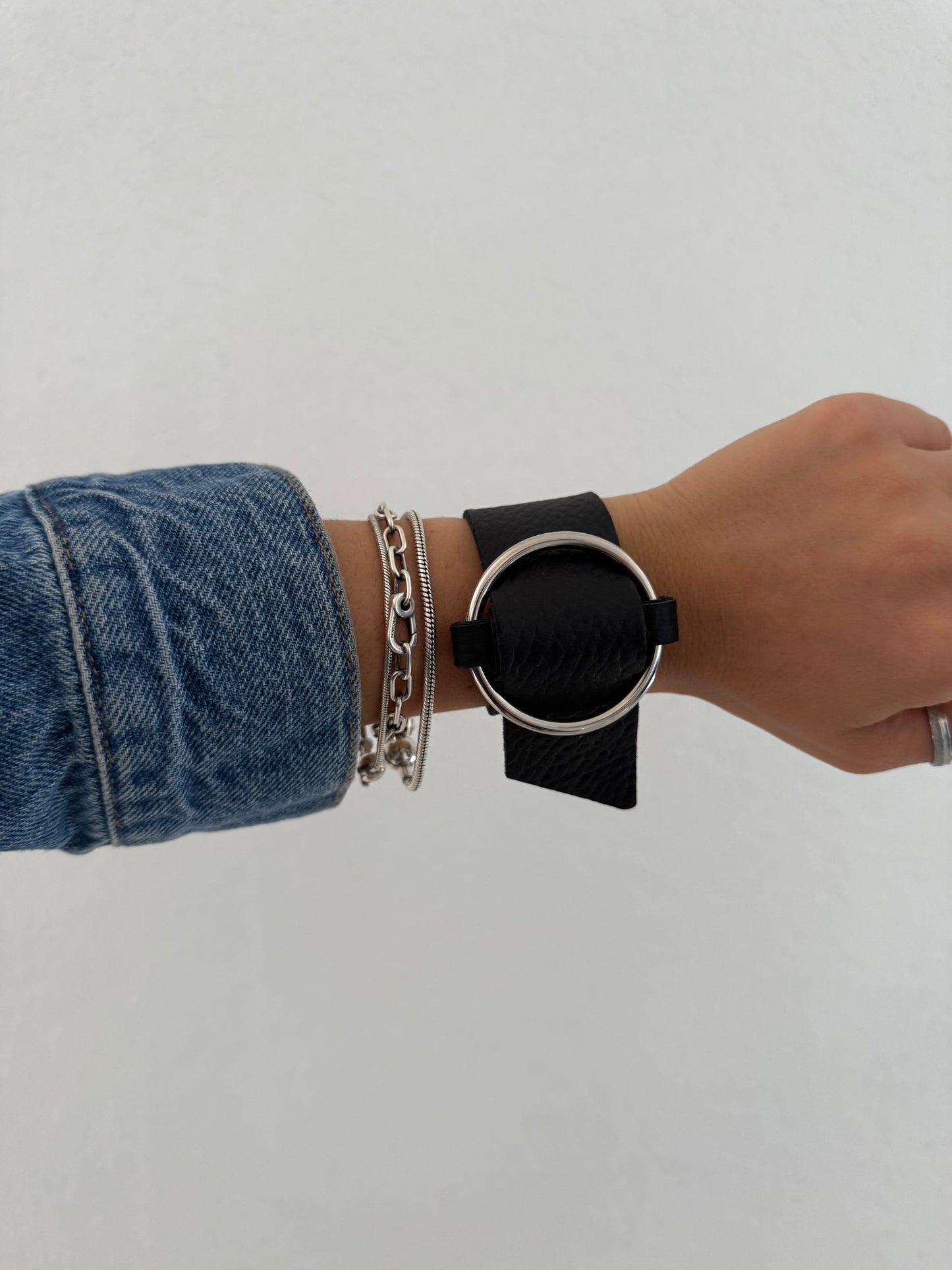 Ring Leather Cuff