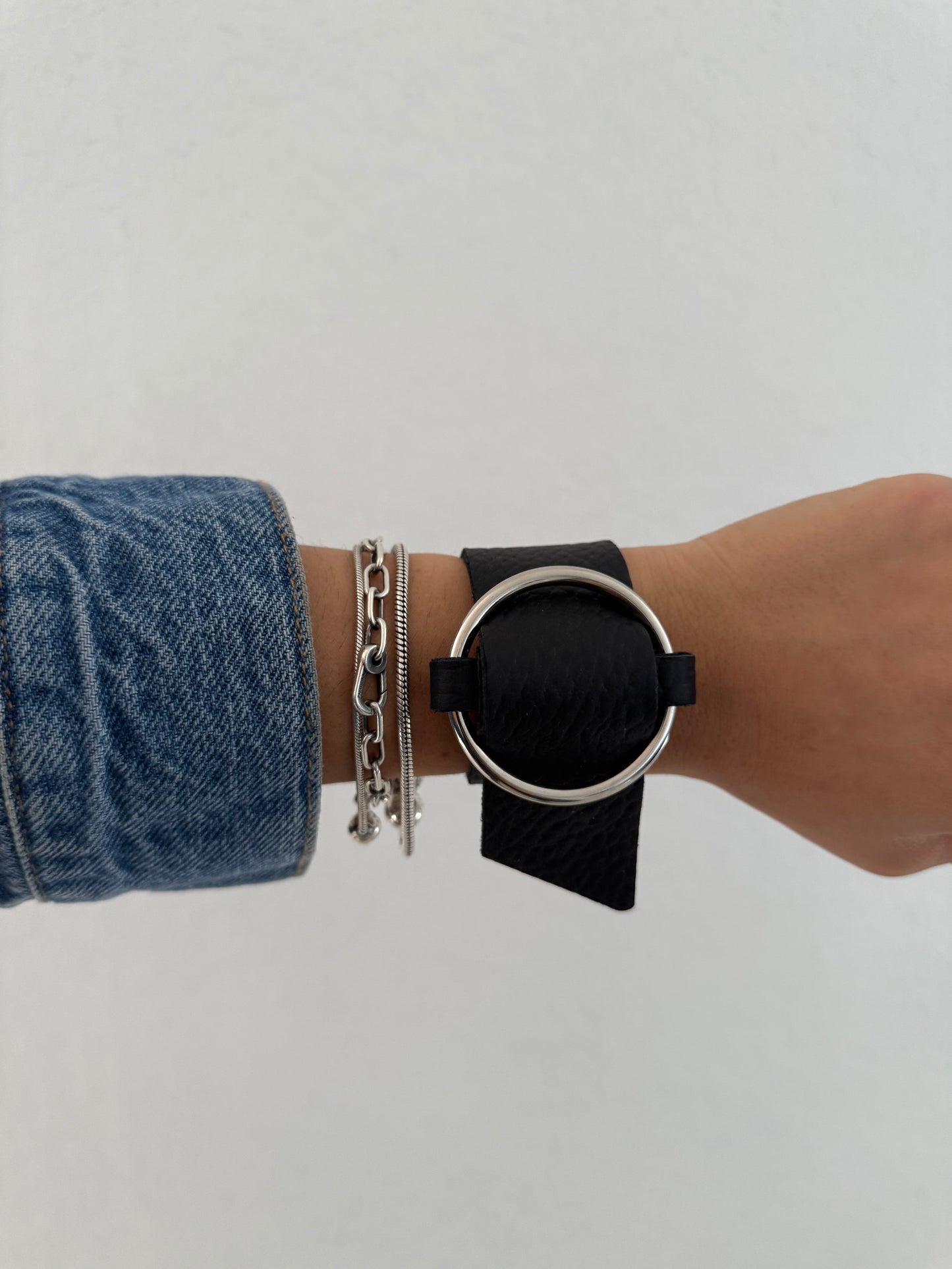Ring Leather Cuff