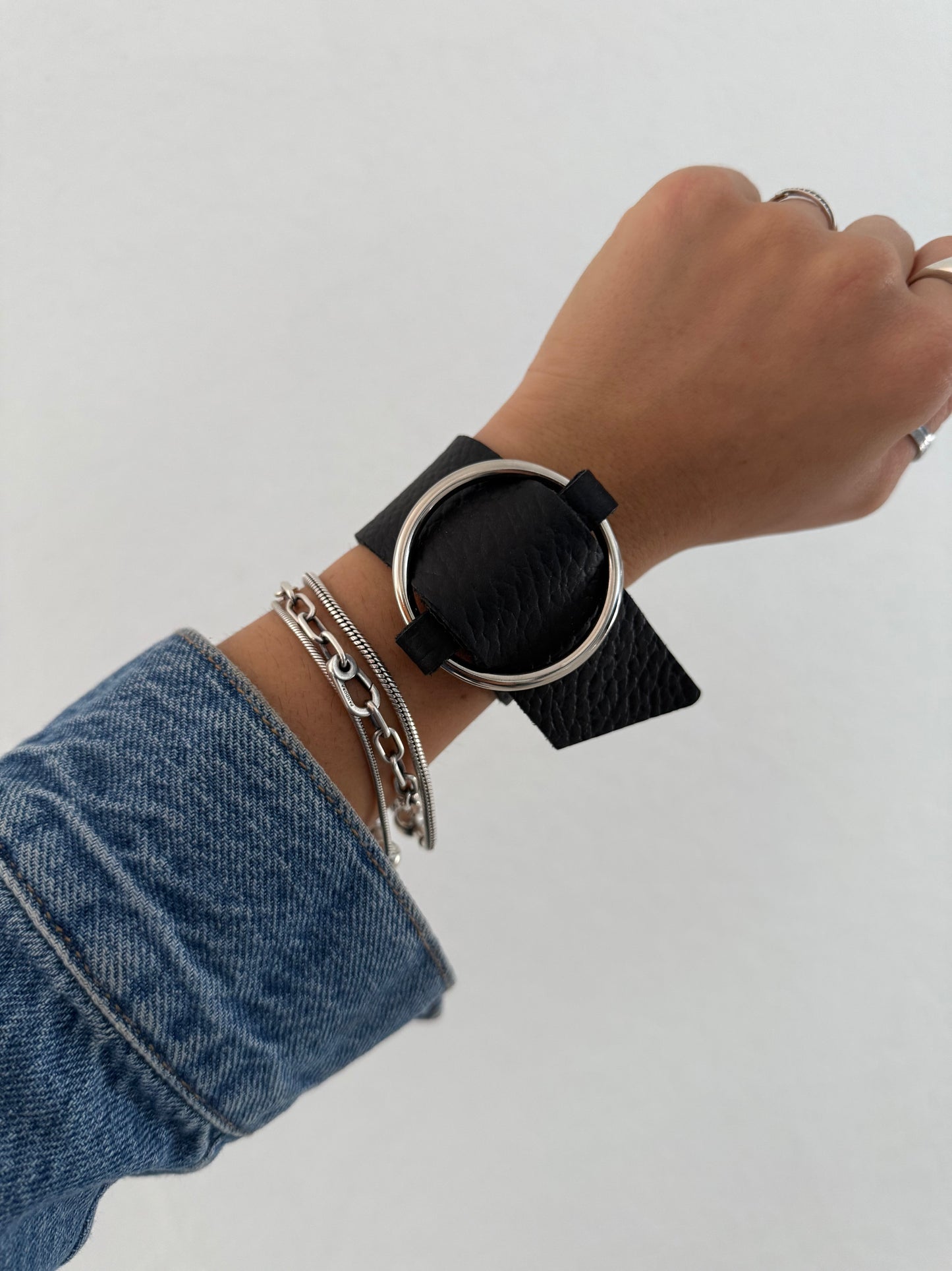 Ring Leather Cuff