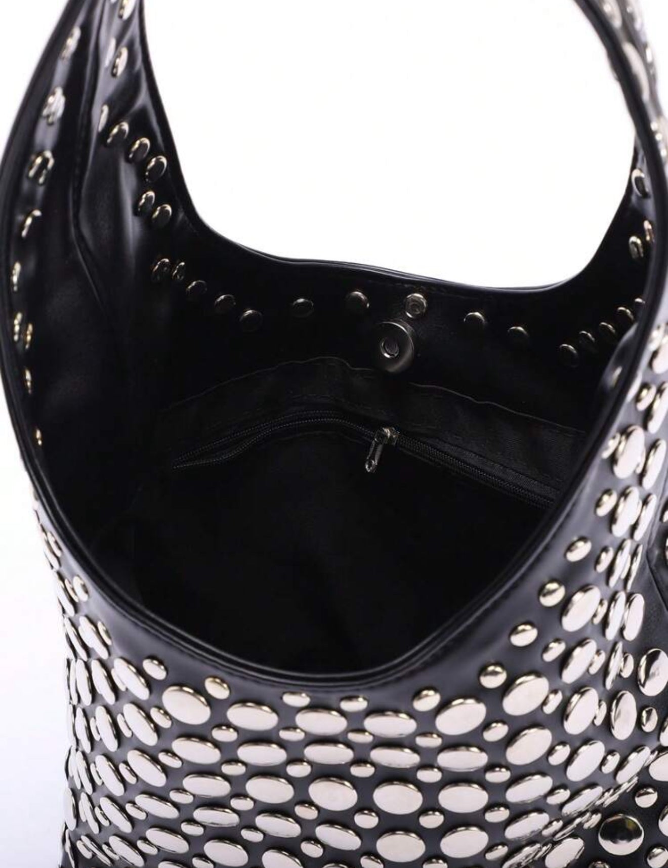 THE STUDDED SHOULDER BAG Black